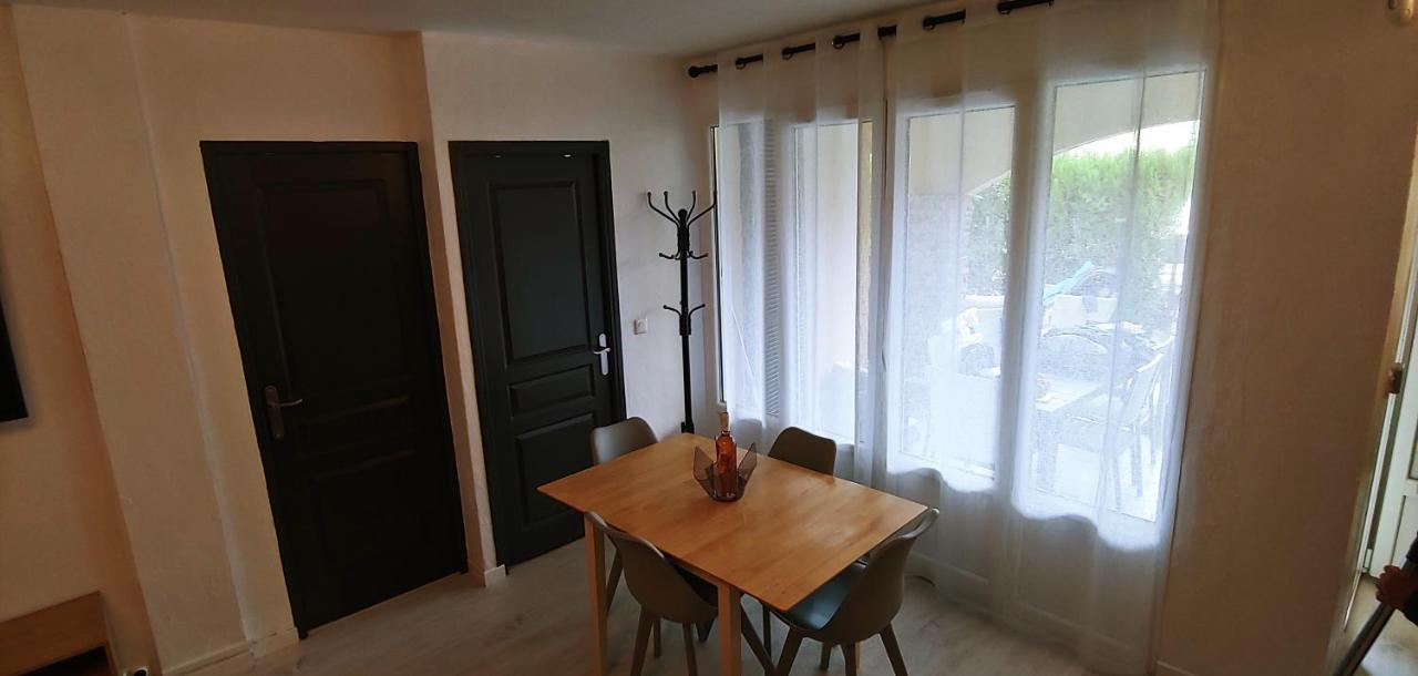 Agreable T3 Avec Jardin Et Parking Prive, A 350M Du Centre Ville Et Des Plages, Wifi, Remise Supplementaire De 10 Pourcent Pour Une Location A La Semaine Cavalaire-sur-Mer Buitenkant foto